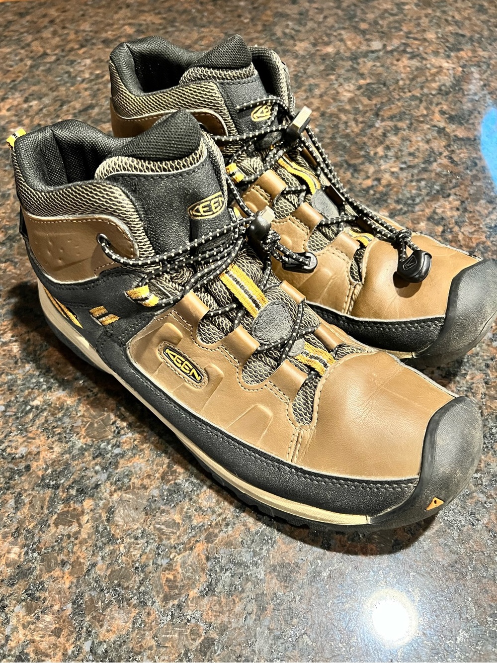 KEEN Kids Targhee Mid Waterproof Hiking Boots Brown Size 6 Youth (Women's 7.5)